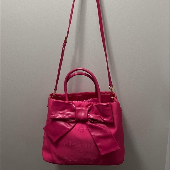 AUTHENTIC PRADA TWOWAY SLING BAG - Picture 3 of 16